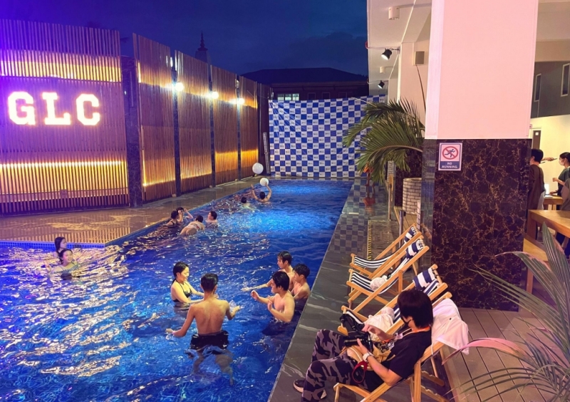 フィリピン留学 Cebu21 - GLC-Swimming Pool-11